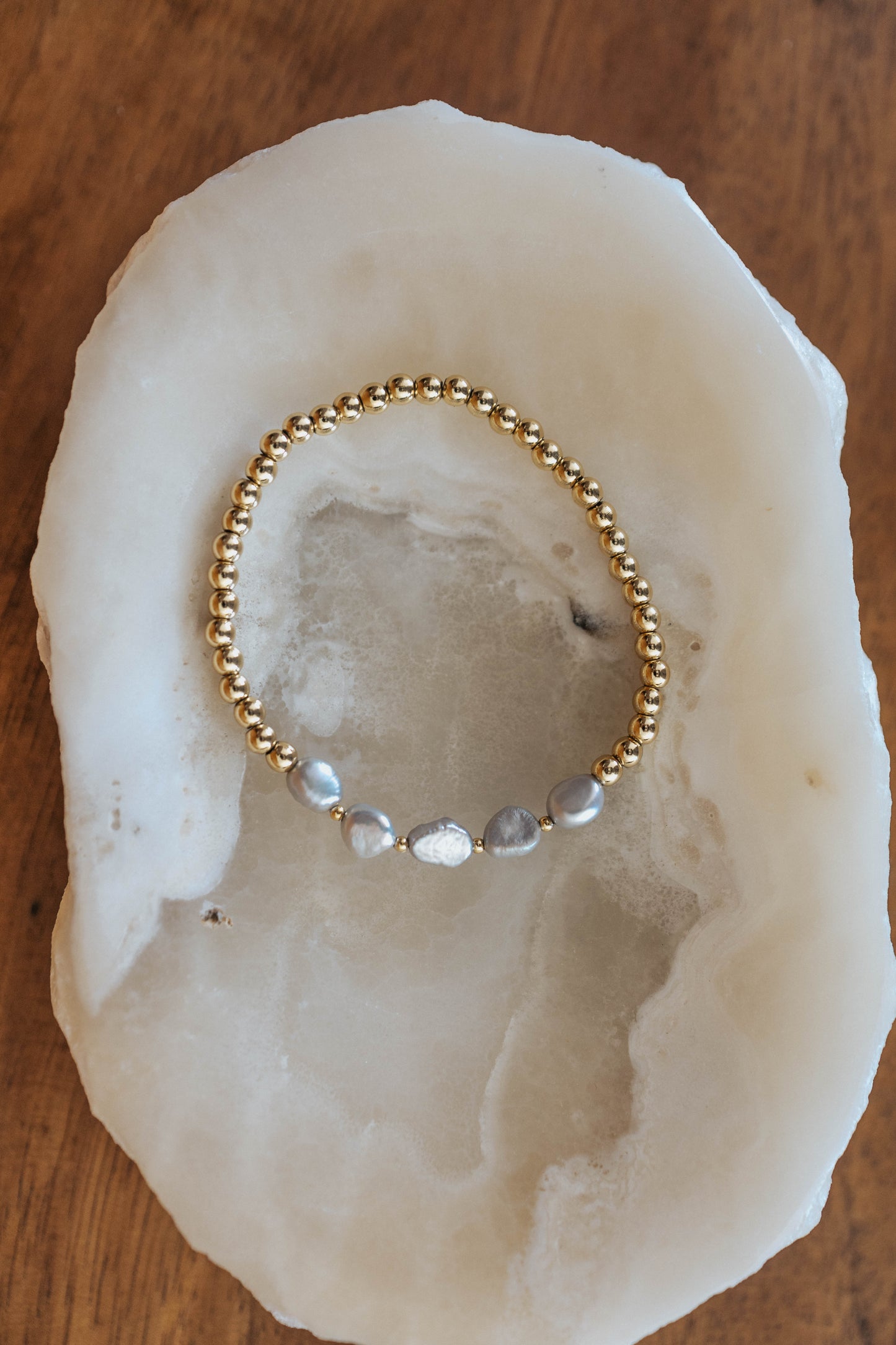 Pearl bead bracelet