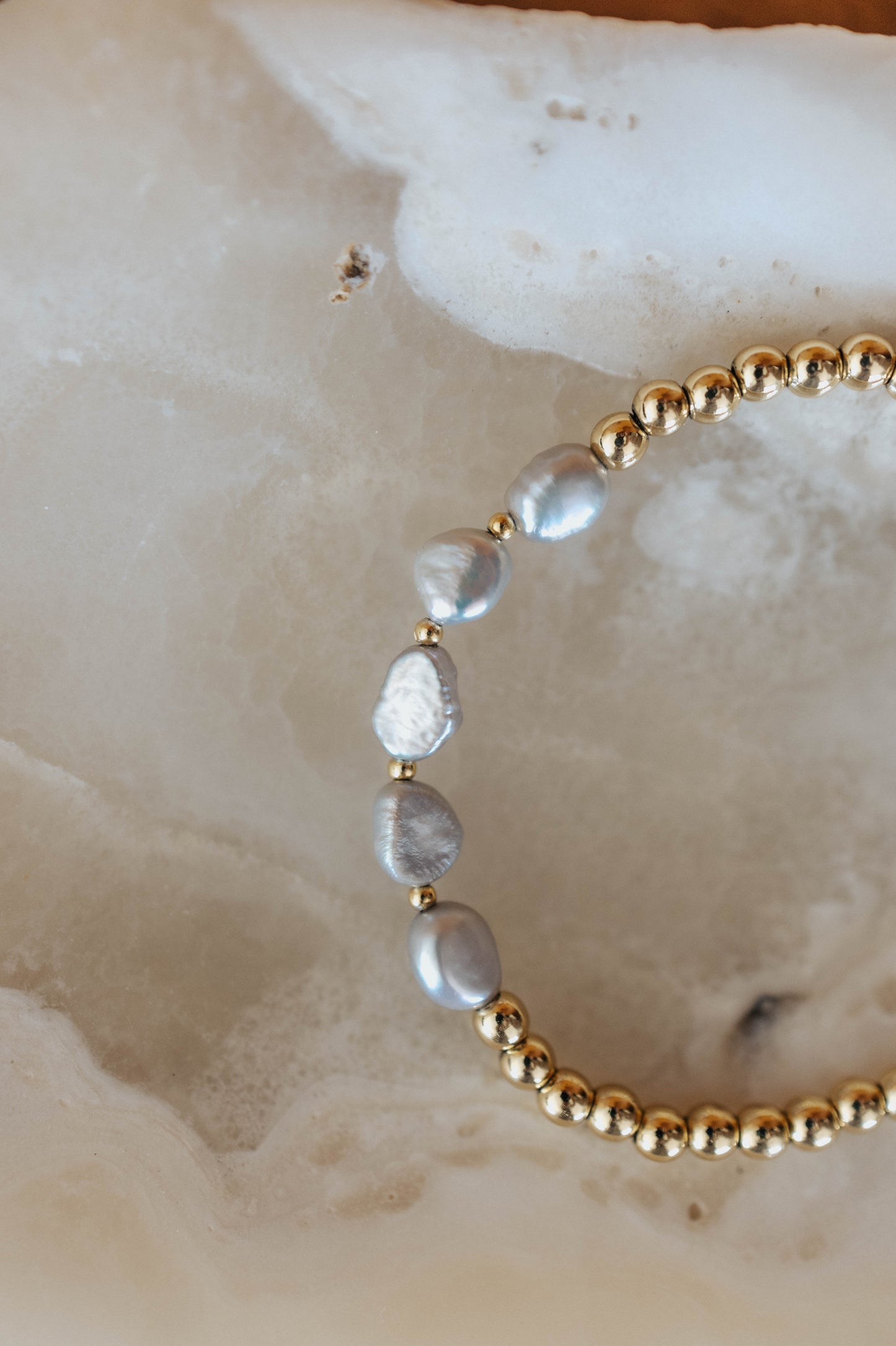 Pearl bead bracelet